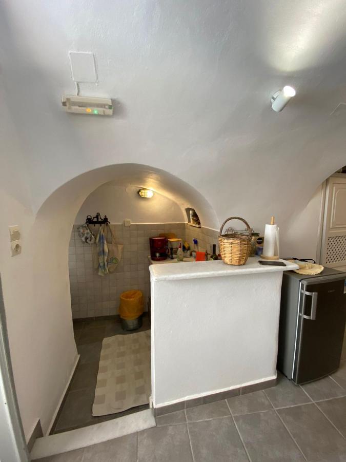 Вілла Cave House Martrona Foinikia  Екстер'єр фото